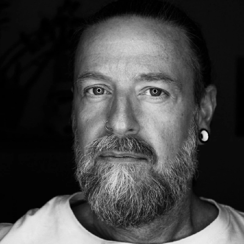Sebastian Paul von 8com GmbH & Co. KG